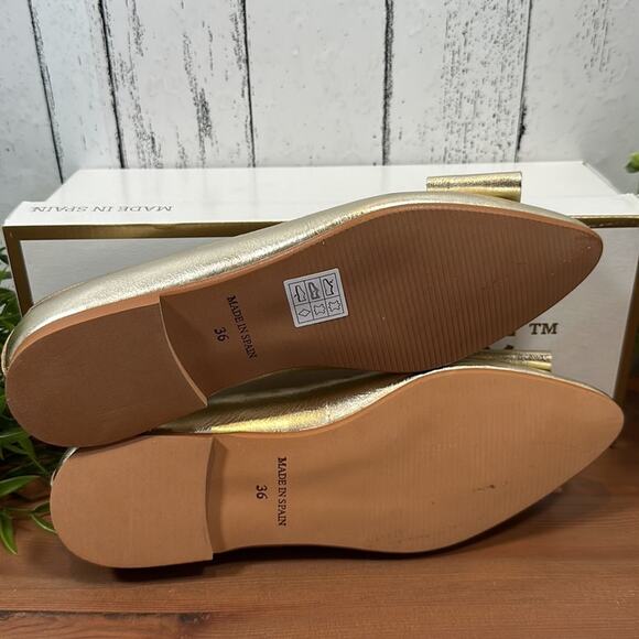 BluBlonc Maya Gold Leather Pointed Toe Bow Flats Size 36 US 6 $120 - Picture 7 of 8